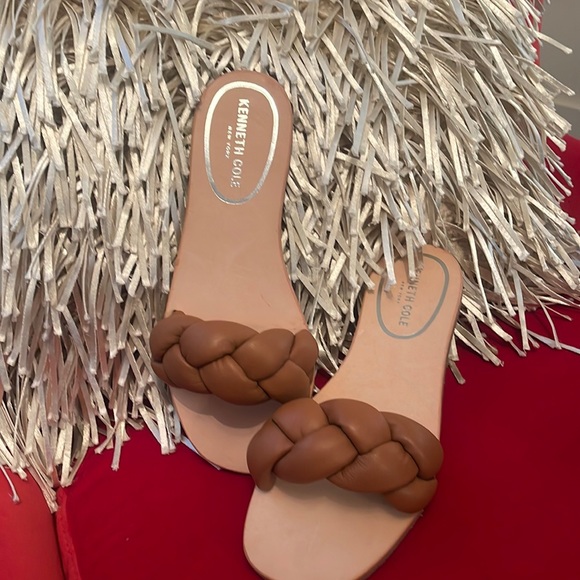 Kenneth Cole New York Braid leather sandal NIB - Picture 1 of 4
